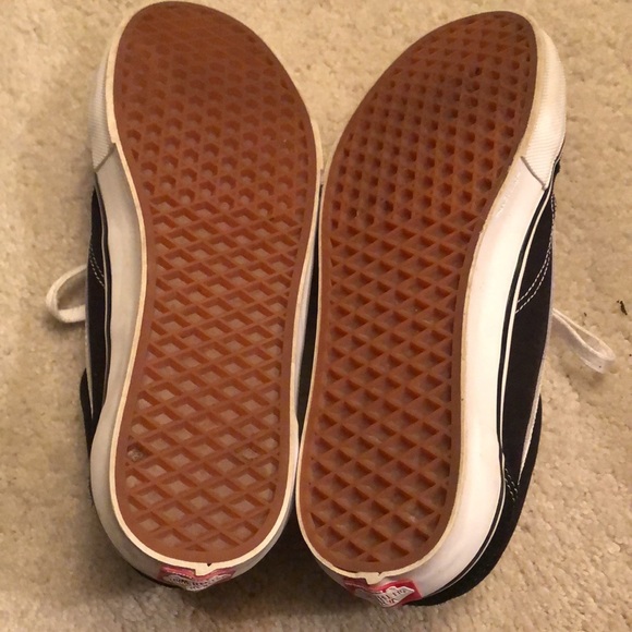 Vans Men’s Old Skool Shoe, size 12 - Picture 3 of 8